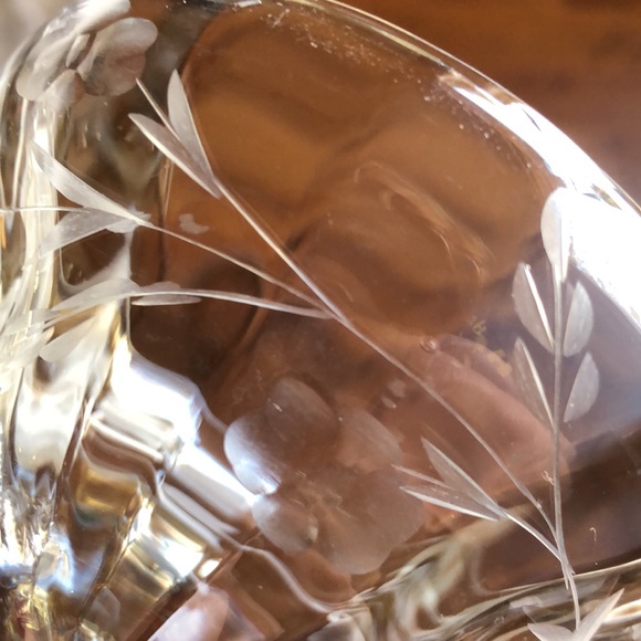 Etched Crystal Champagne Coupe Glass/Dessert Dish - Picture 9 of 9